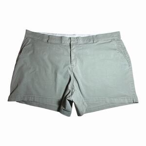 Lane Bryant Women's Sage Green Girlfriend Shorts Decorative Pockets Plus Size 26